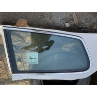Стекло кузовное боковое левое Volkswagen Passat 2013