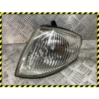 Поворотник левый Mazda 323 BJ 1999