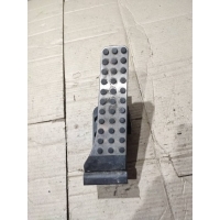 Педаль газа Mercedes C W204 2009 A2043000204