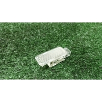 плафон салонный Audi A8 [D3 4E] 2004-2010 2006 8D0947415