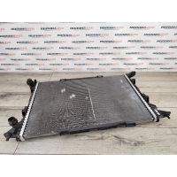 Радиатор охлаждения Audi A4 B8 2011 8K0121251R