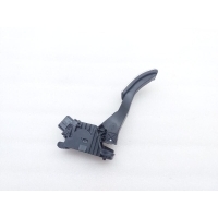 Педаль газа электронная Volkswagen Golf R 2023 5Q1723503K