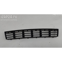 Решетка (заглушка) в бампер Перед. Audi A4 B5 (1994-2001) 1999 8D0807683AA