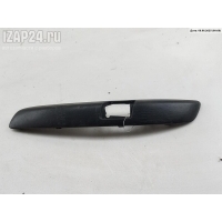 Молдинг бампера переднего Лев. Volkswagen Golf-5 2005 1K0807717