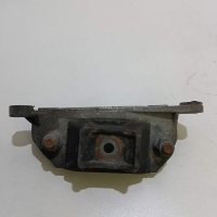 Кронштейн опоры КПП Renault Sandero (2009 - 2014) 112224729R