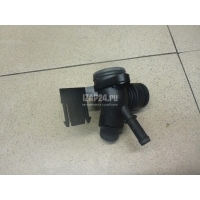 Фланец двигателя системы охлаждения VAG Amarok 2010 06H121132E
