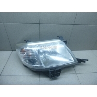 Фара правая Toyota Hilux (2005 - 2015) 811100K440