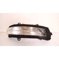 Toyota land cruiser 200 12 - поворотник зеркала правая
