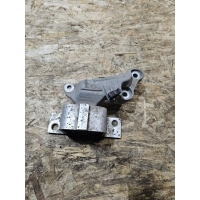 опора двигателя Renault DUSTER 2016 112842305R