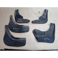 Брызговик Renault Duster 638505334R