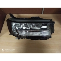 Фара Toyota Land Cruiser 300 81110-60R10