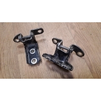 Петля двери Toyota RAV4 CA40 6875020122, 6875020122, 6877052031