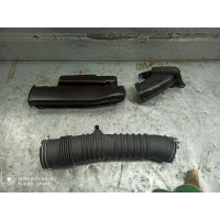 Патрубок воздушного фильтра Toyota Land Cruiser 300 17805-31050