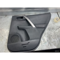 Обшивка двери Toyota RAV4 CA40 6763042550