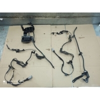 Датчик ABS Toyota Land Cruiser 300 8954360040