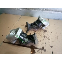 опора двигателя Toyota Land Cruiser 1236131552