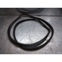 Уплотнитель крышки багажника Mercedes-Benz E-Class W212 A2127500098