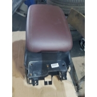Подлокотник с консолью Hyundai Santa Fe 4 84660S1000NNB