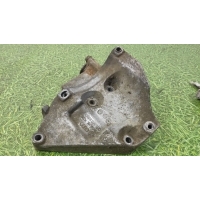 Кронштейн компрессора кондиционера Volkswagen Passat B5 1996-2005 06B260885D