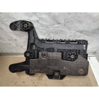 Полка аккумулятора Volkswagen Golf Plus 2 2010 1K0915333H,1K0915325A