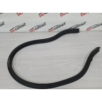 Уплотнитель капота Volkswagen Jetta 6 2012 1K0823723B
