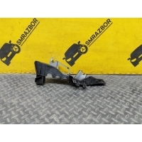 Уплотнитель капота Mercedes Benz C205 W205 2016 a2058317800, 2058317800, 205 831 78 00