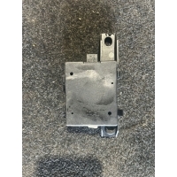 Приемник сигнала радио land rover discovery 2 ywy100410