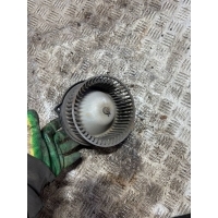 Моторчик печки Mitsubishi Galant 8 1997 1940000240