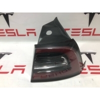 Фонарь задний правый Tesla Model 3 2022 1077398-00-H