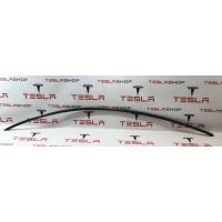 Молдинг (накладка кузовная) Tesla Model 3 2022 1083519-01-D