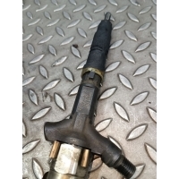Форсунка Toyota Avensis 2003 2367027030