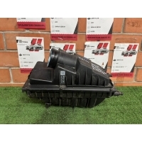 Корпус воздушного фильтра Land Rover Discovery 5 KK629H708AA