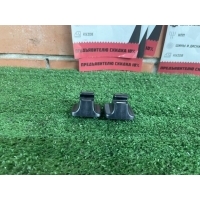 Кронштейн Volkswagen Tiguan 1 1K0605561