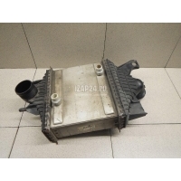 Интеркулер Land Rover Range Rover IV 2013 LR062405