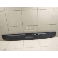 Обшивка двери багажника Land Rover Range Rover IV 2013 LR038140