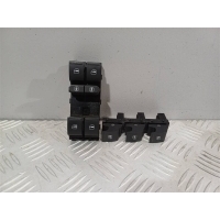 Кнопка стеклоподъемника Volkswagen Touareg 2015 7P6959857A