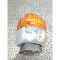 Поворотник правый Nissan Atlas 1996