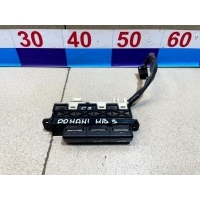 Блок кнопок Honda Domani MB (1997—2000) 1998 79510S04J11ZA