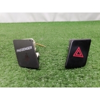 Кнопка аварийной сигнализации Toyota Vitz SCP90 2009 84332-52020, 83950-52010