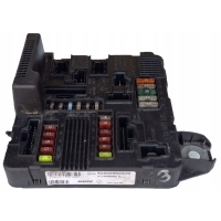 Блок предохранителей renault oe 8200306032b