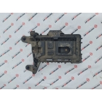 Полка аккумулятора Volkswagen Passat 2013 1K0915333H