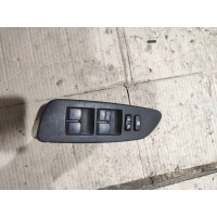 Блок управления стеклоподъемниками Toyota Auris 1 2007