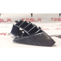 Кронштейн крепления крыла Tesla Model S 2016 109549500A,1095496-00-A