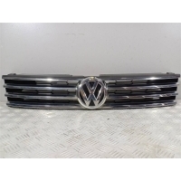 Решетка радиатора Volkswagen Touareg 2015 7P6853651J, 7P6853601B,7P6853651K,7P6853651M,7P6853653C