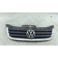 Решетка радиатора Volkswagen Touran 2003