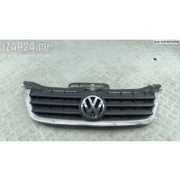 Решетка радиатора Volkswagen Touran 2005