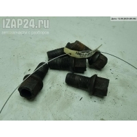 Болт колесный (гайка колесная) Volkswagen Passat B5 1998