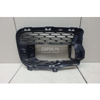 Решетка в бампер правая Land Rover Range Rover Sport 2013 LR045033