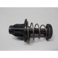 Отбойник капота Mercedes Benz W205 2014 2058800027