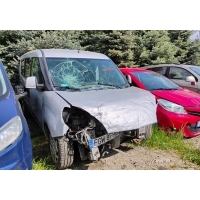 Fiat doblo 112016 salonowy , 1.6jtd , поврежденный переднего . ндс 23 brutto.